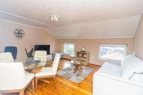 Homy & Stylish Centrally Located Apartment